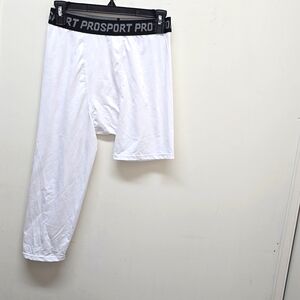 3/$15 Deal 🎉 White One Leg 3/4 Compression Pants - Size M